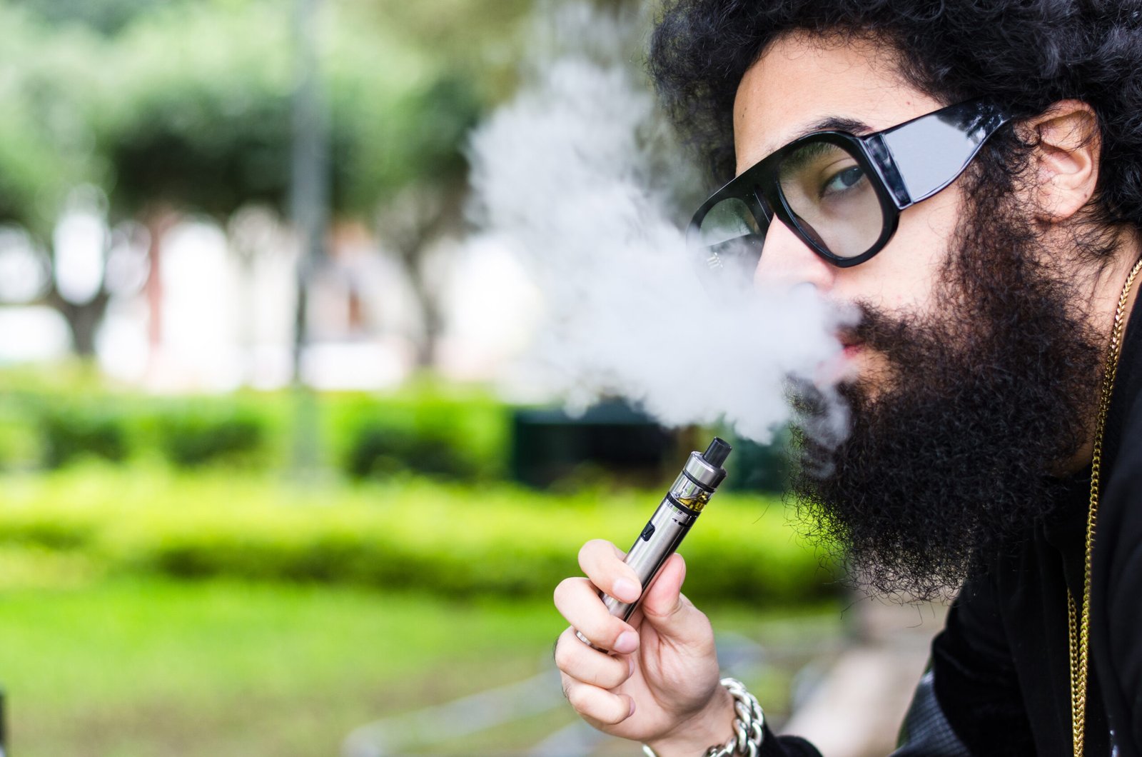 vaping laws in canada